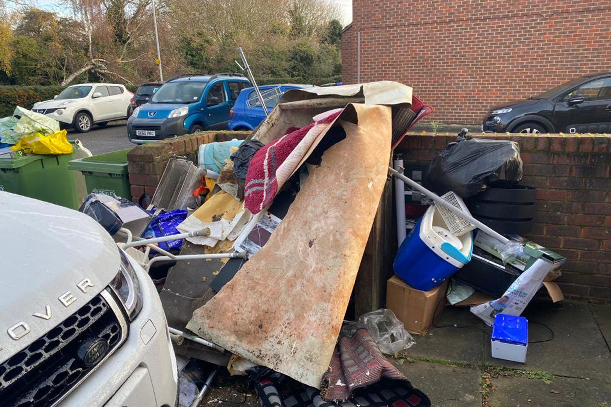 What services does ‘Man vs Rubbish’ offer